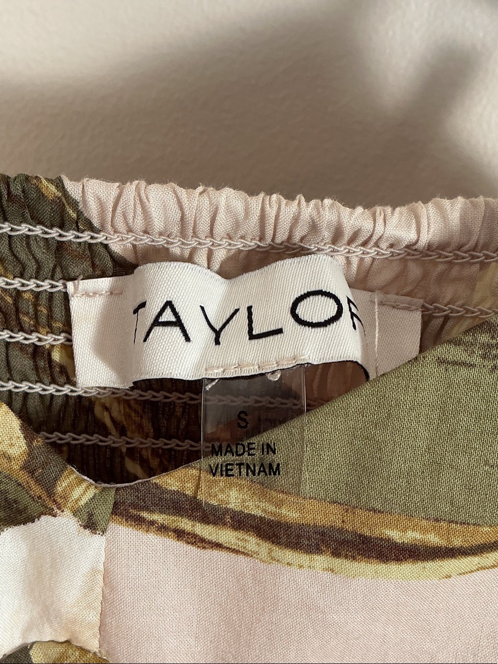 NWT Taylor Floral Tiered Dress Sz S Cream, Pink & Green Cotton Spaghetti Straps - Picture 6 of 13